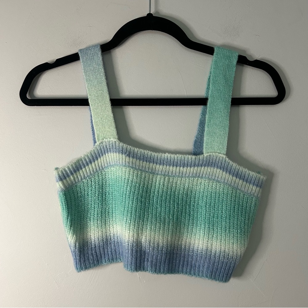 Gray Bandit Blue Gradient Knit Crop Top